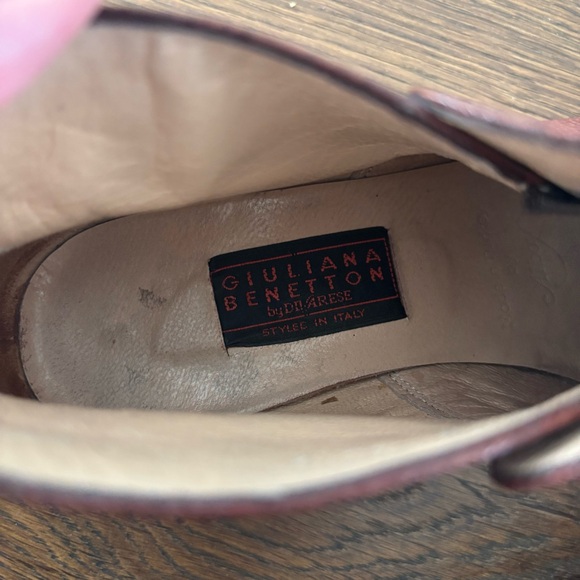 Vintage Textured Ankle Pointed Toe Booties in Warm Brown - Picture 7 of 10